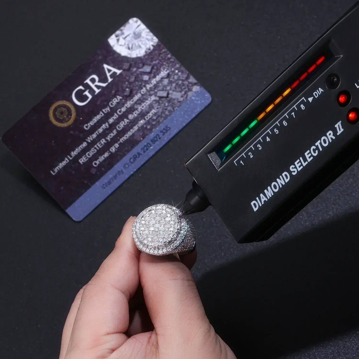 The Sovereign Ring | Anillo Moissanita con Certificado GRA | Plata 925 Baño Platino | Hombre Lumiere Jewelrys